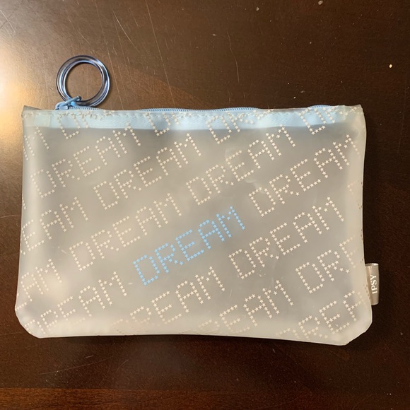 Ipsy January Glam Bag - Picture 1 of 1